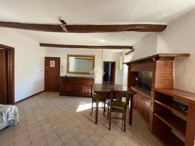 Appartamento in affitto a Sant'Erminio, Cenerente