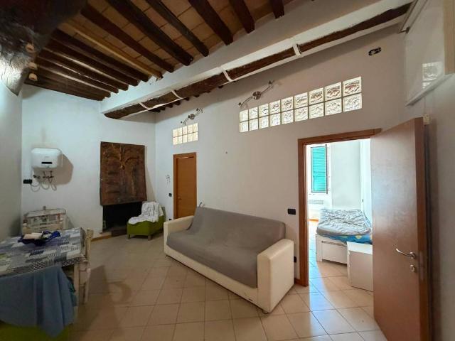 Appartamento in affitto a Sant'Erminio, Cenerente
