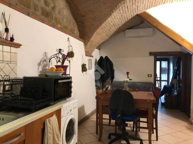 Appartamento in affitto a Sant'Erminio, Cenerente