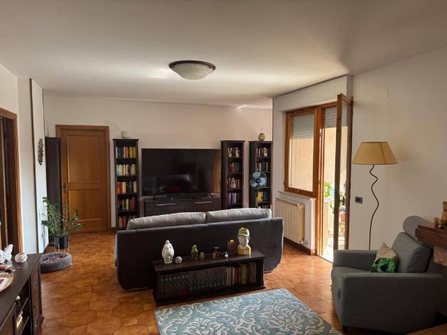 Appartamento in affitto a Ponte Felcino, Perugia