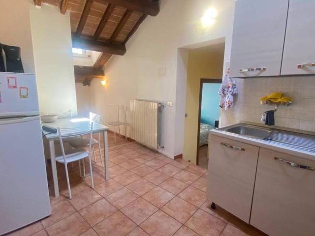 Appartamento in affitto a Sant'Erminio, Cenerente