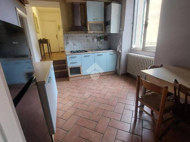 Appartamento in affitto a Sant'Erminio, Cenerente