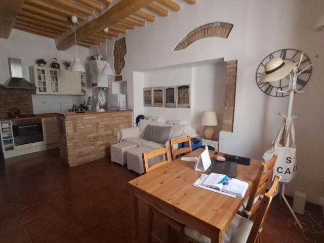 Appartamento in affitto a Sant'Erminio, Cenerente