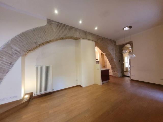 Appartamento in affitto a Sant'Erminio, Cenerente