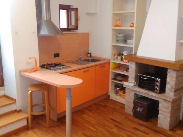Appartamento in affitto a Sant'Erminio, Cenerente
