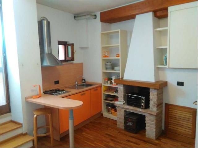 Appartamento in affitto a Sant'Erminio, Cenerente