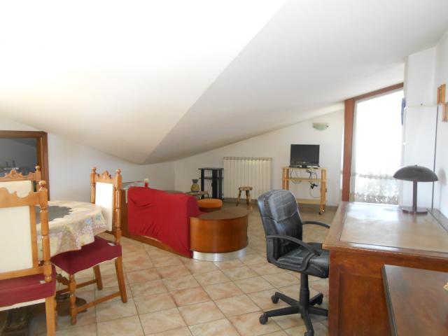 Appartamento in affitto a San Sisto, Cenerente
