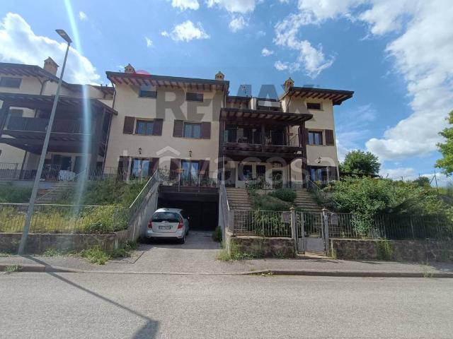 Appartamento in affitto a Villa Pitignano, Cenerente