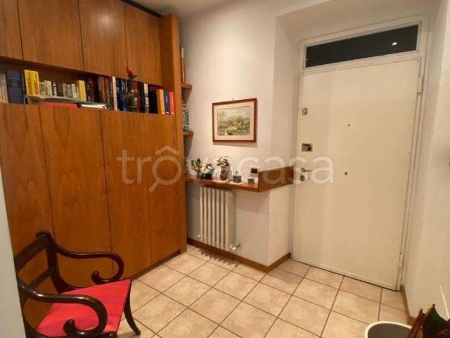 Appartamento in affitto a Santa Lucia, Cenerente