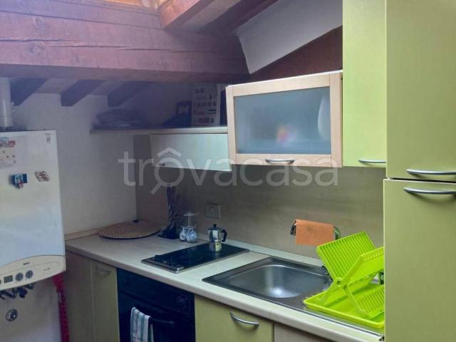Appartamento in affitto a Sant'Erminio, Cenerente