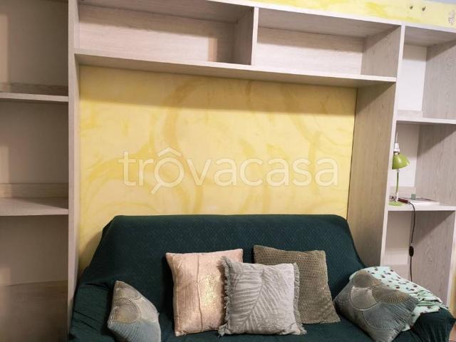 Appartamento in affitto a Sant'Erminio, Cenerente