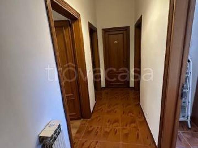 Appartamento in affitto a Sant'Erminio, Cenerente