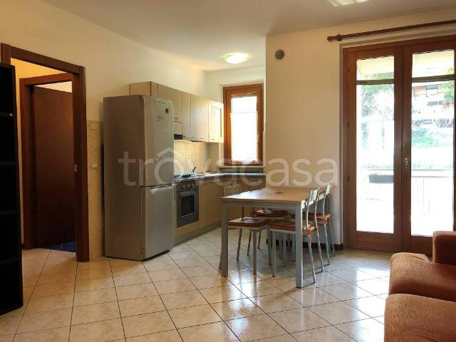 Appartamento in affitto a San Sisto, Cenerente
