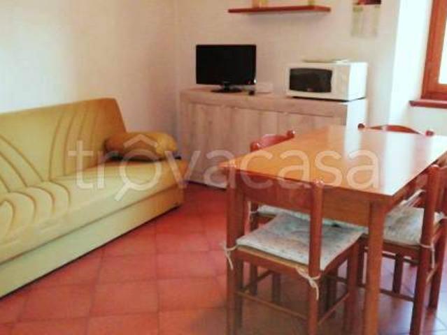Appartamento in affitto a Sant'Erminio, Cenerente