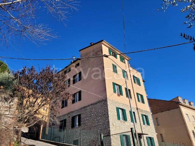 Appartamento in affitto a Santa Lucia, Cenerente