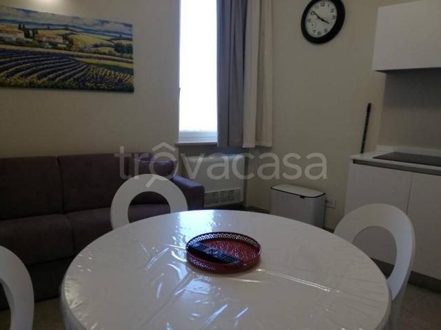 Appartamento in affitto a Sant'Erminio, Cenerente