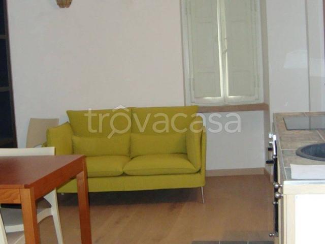 Appartamento in affitto a Sant'Erminio, Cenerente