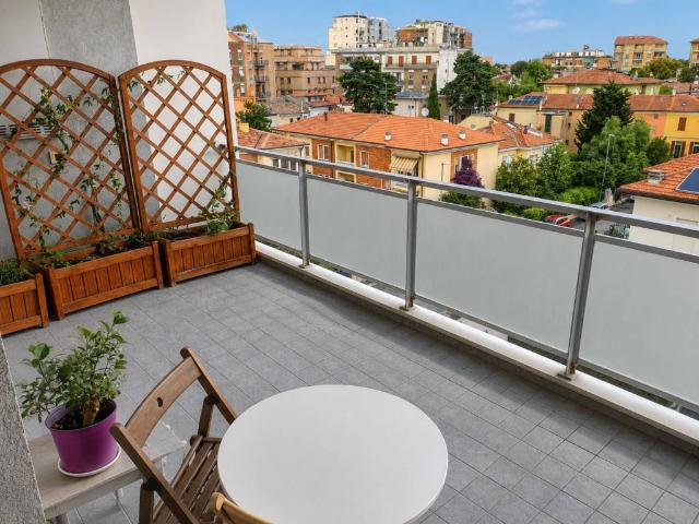 Appartamento in affitto a Centro Storico, Marche
