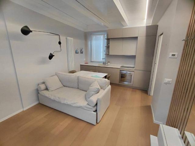 Appartamento in affitto a Centro Storico, Marche