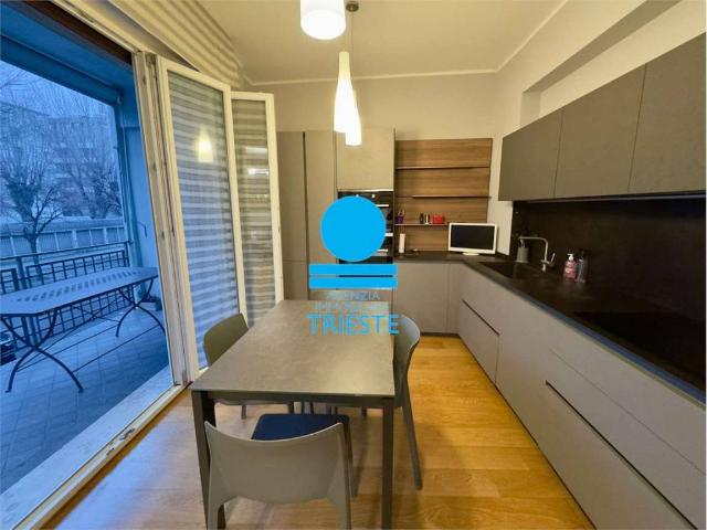 Appartamento in affitto a Centro Storico, Marche