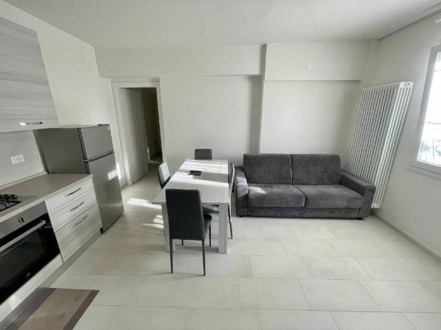 Appartamento in affitto a Centro Storico, Marche