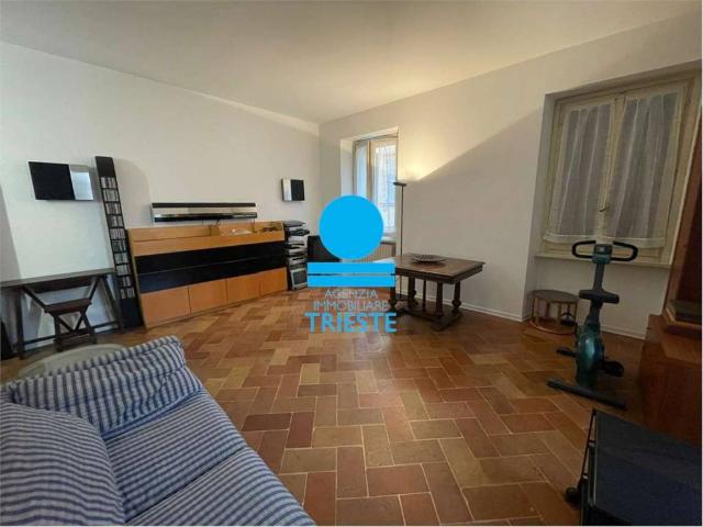 Appartamento in affitto a Centro Storico, Marche