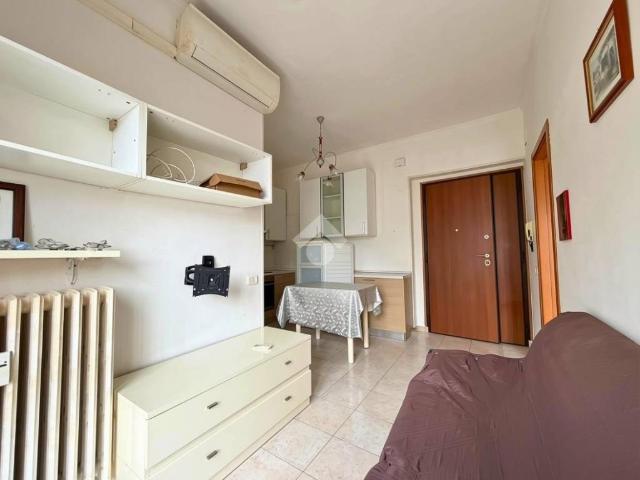 Appartamento in affitto a Centro Storico, Marche