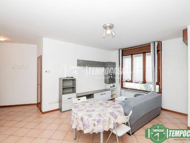 Appartamento in affitto a Bettola, Peschiera Borromeo