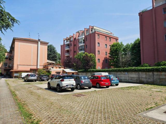 Appartamento in affitto a Peschiera Borromeo, Lombardia
