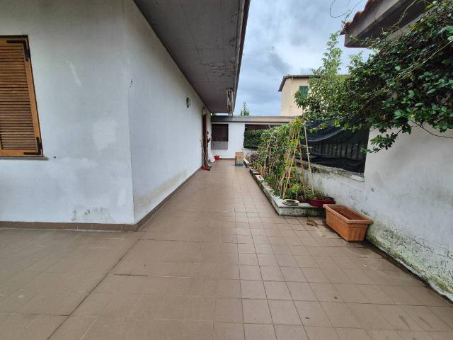 Appartamento in affitto a Castellare, Pescia
