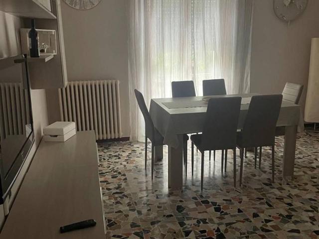 Appartamento in affitto a Infrangibile, Piacenza