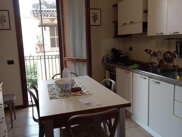 Appartamento in affitto a Melegnano, Milano