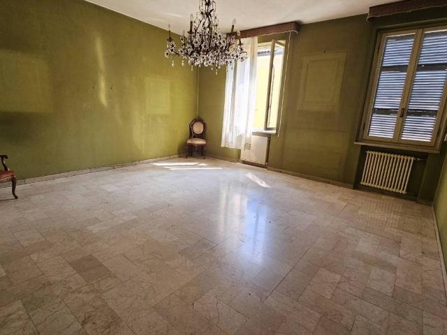 Appartamento in affitto a Infrangibile, Piacenza