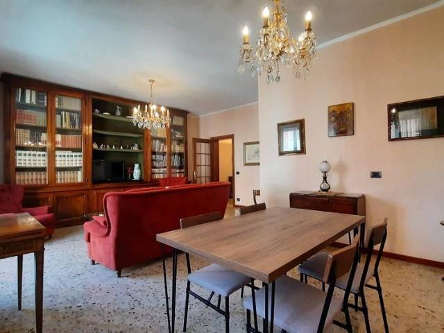 Appartamento in affitto a Piacenza, Reggio Emilia