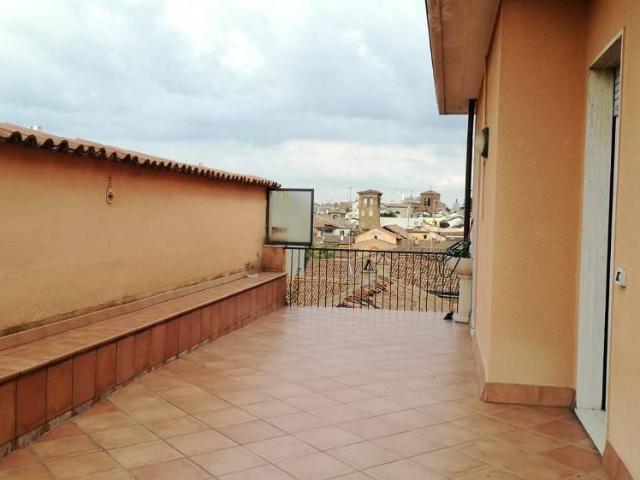 Appartamento in affitto a Infrangibile, Piacenza