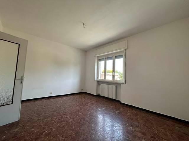 Appartamento in affitto a Infrangibile, Piacenza