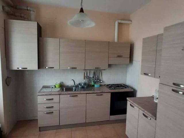 Appartamento in affitto a Infrangibile, Piacenza