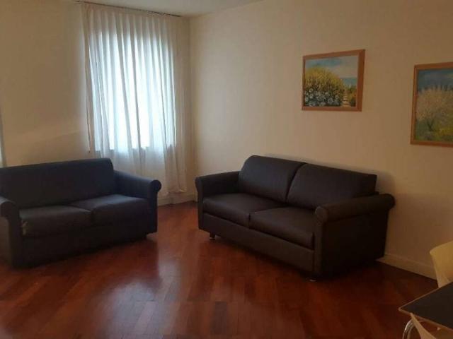 Appartamento in affitto a Infrangibile, Piacenza