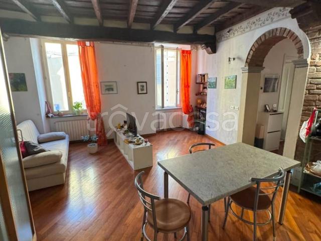 Appartamento in affitto a Infrangibile, Piacenza