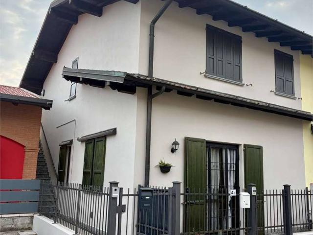 Appartamento in affitto a Pianengo, Cremona
