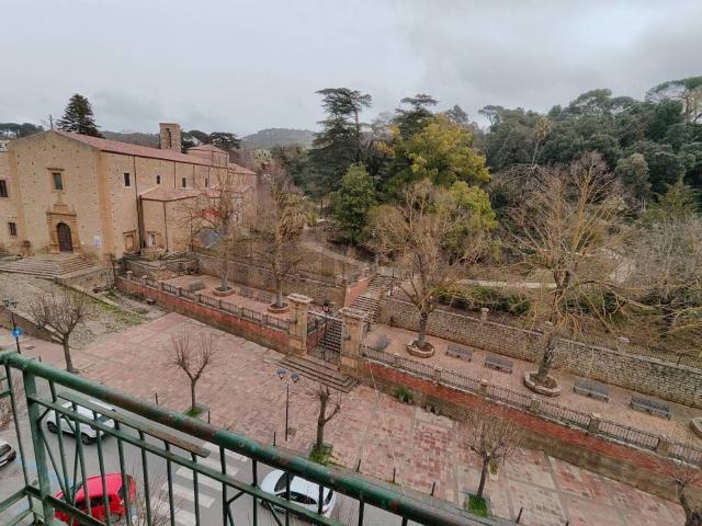 Appartamento in affitto a Casalotto, Piazza