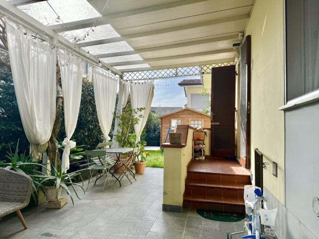Appartamento in affitto a Tonfano, Toscana