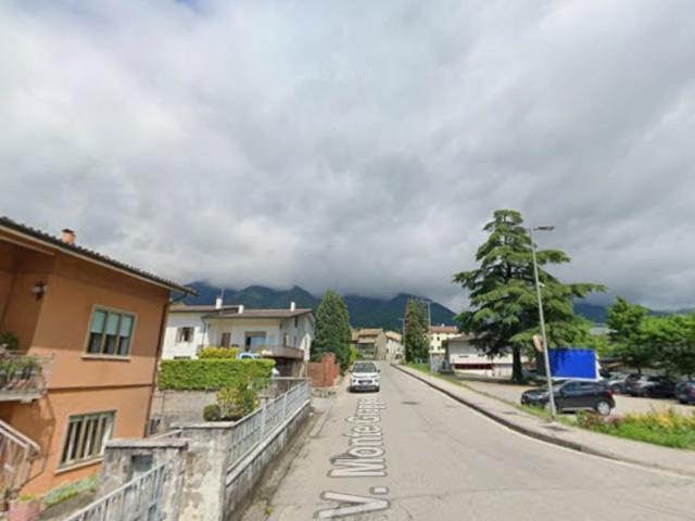 Appartamento in affitto a Crespano Del Grappa, Veneto