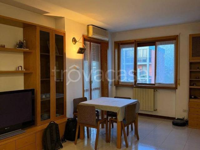 Appartamento in affitto a Pieve Emanuele, Lombardia