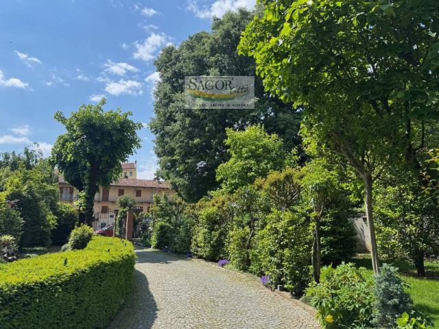Appartamento in affitto a Pinerolo, Torino
