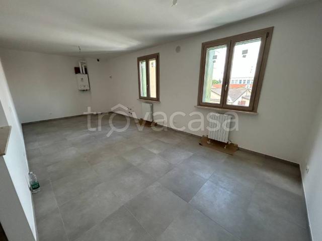 Appartamento in affitto a Poggio Rusco, Lombardia