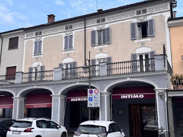 Appartamento in affitto a Poirino, Torino