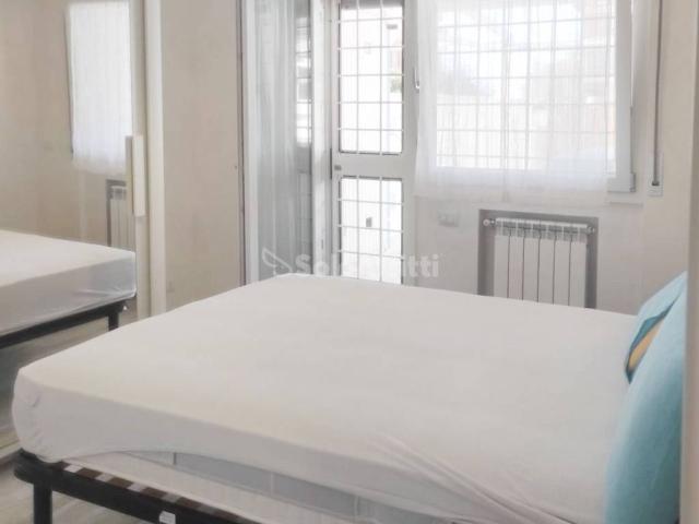 Appartamento in affitto a Laurentum, Roma Capitale