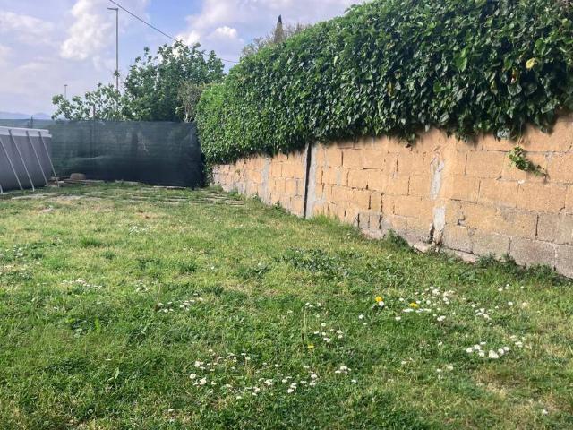 Appartamento in affitto a Via del Pino, Pontedera