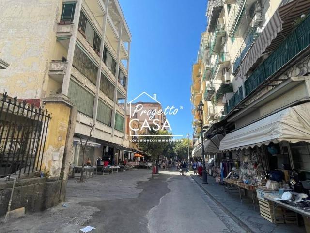 Appartamento in affitto a Portici, Campania